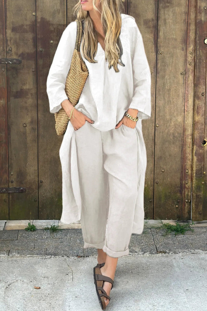 Carolyn™ Ensemble Elegance and Comfort