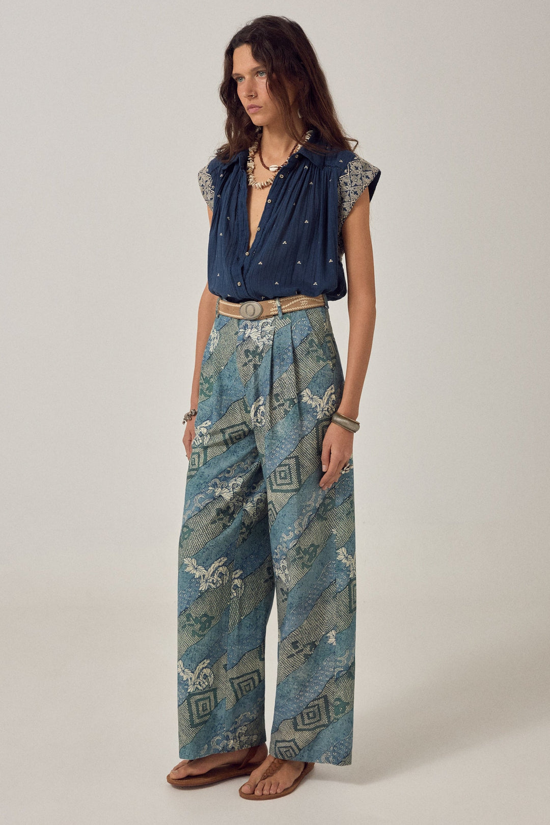 Karina Sleeveless Shirt