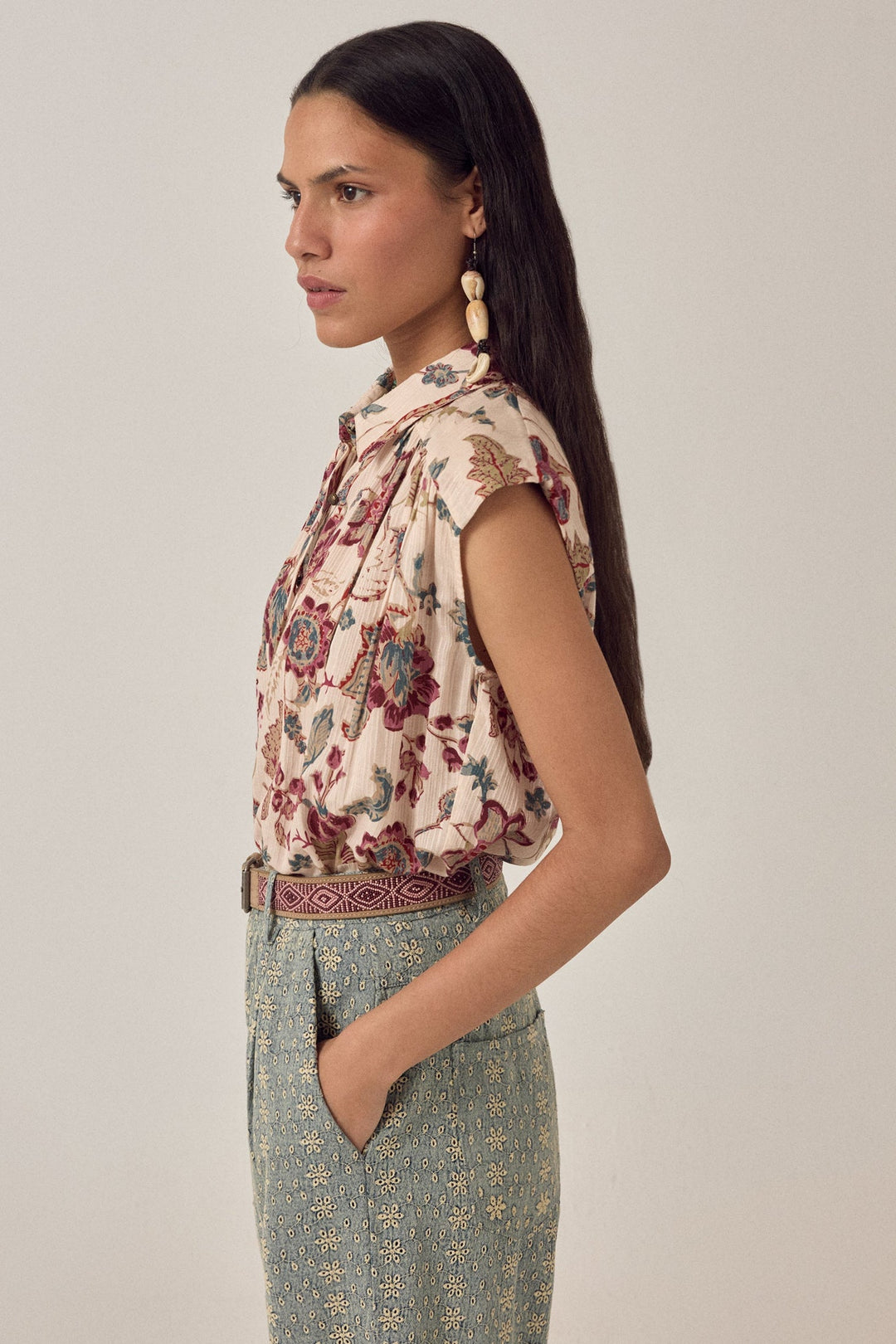 Bianca Sleeveless Shirt